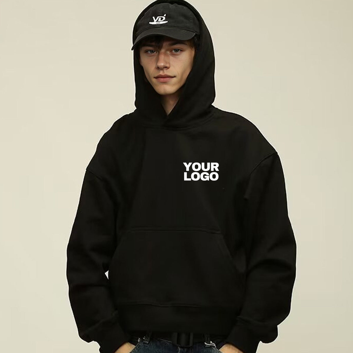 Hoodie noir unisexe personnalisable en coton épais 400g, vue de face